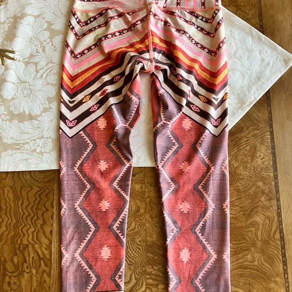 Niyama Sol Aztec cropped legging - Picture 2 of 4